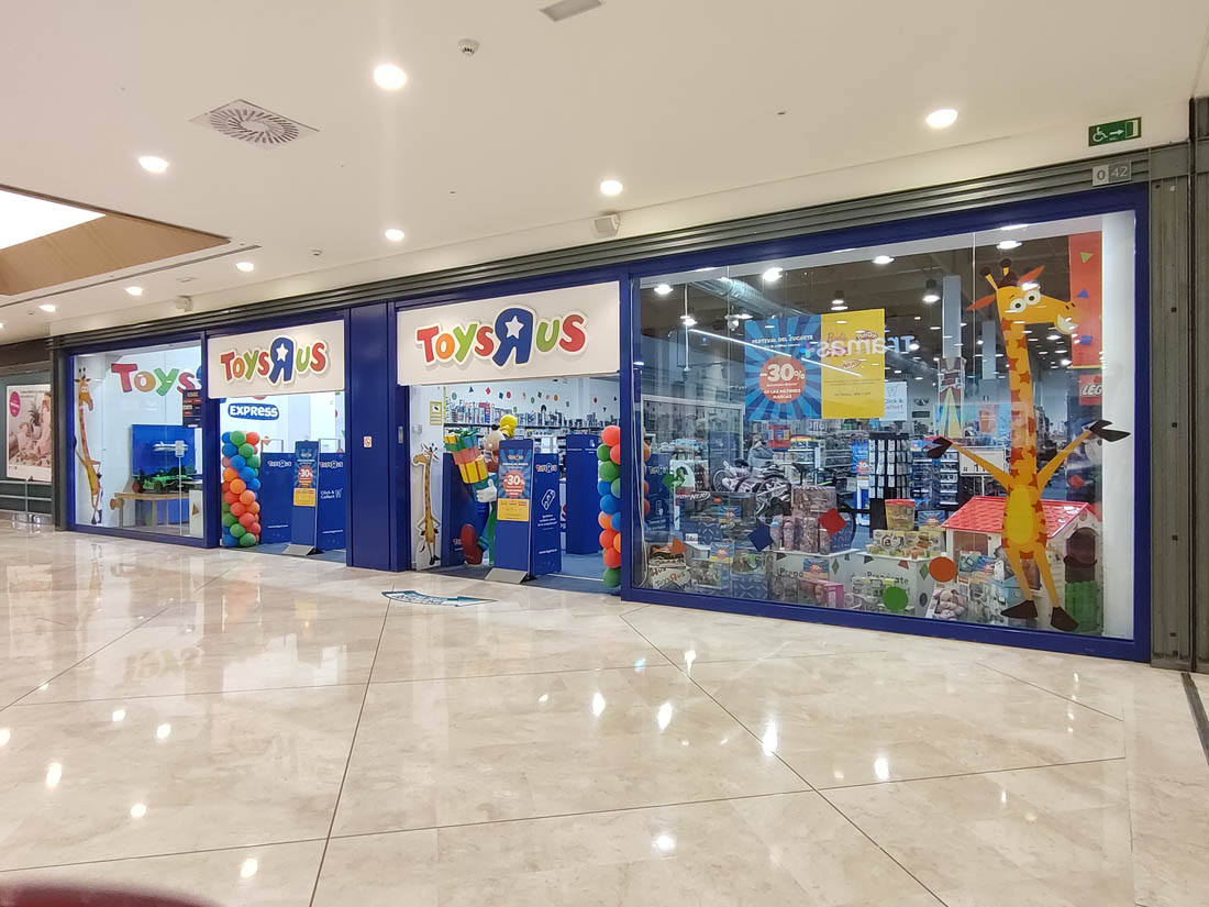Toys “R” Us